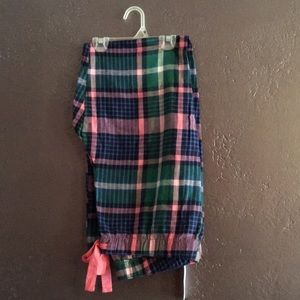 Woman’s Old Navy sleep pants